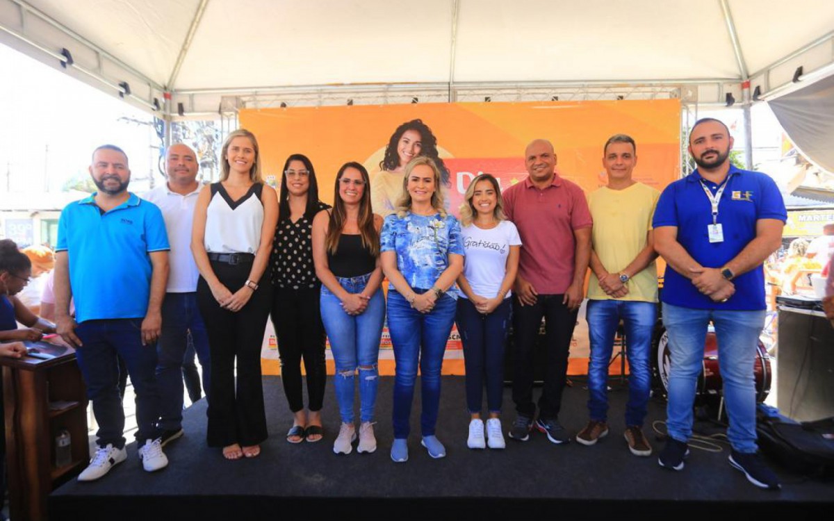 Ao lado de secret&aacute;rios e vereadores, a primeira-dama e deputada federal Daniela do Waguinho destacou a import&acirc;ncia do Dia Delas