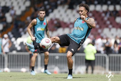 Figueiredo espera ajudar o Vasco na Série B: 'Não estou aqui à toa'