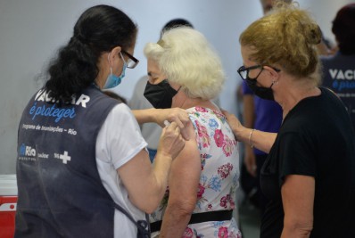 Cariocas acima de 70 anos vão receber a quarta dose a partir de quarta-feira