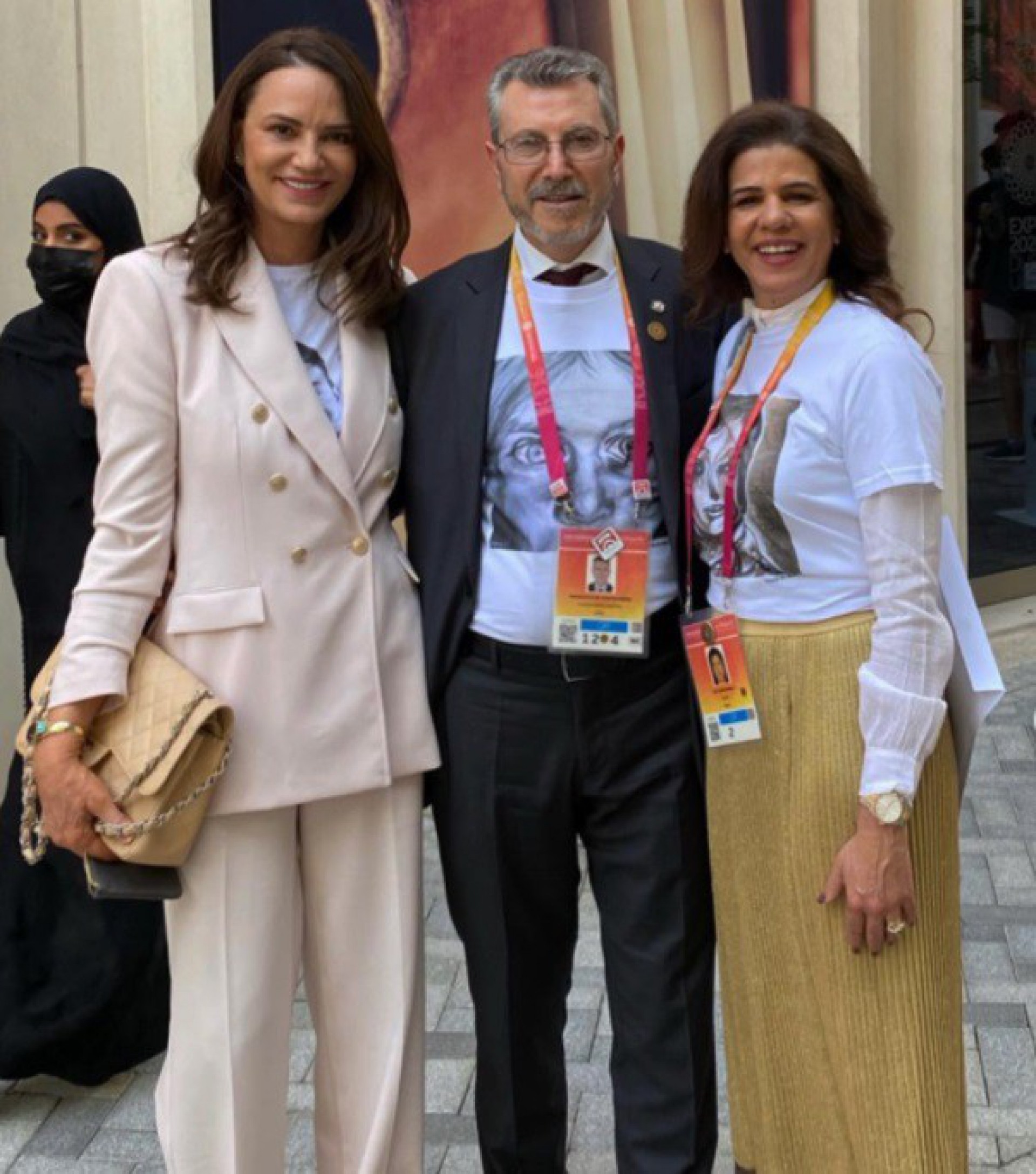 Luiza Brunet, o presidente da Organização
