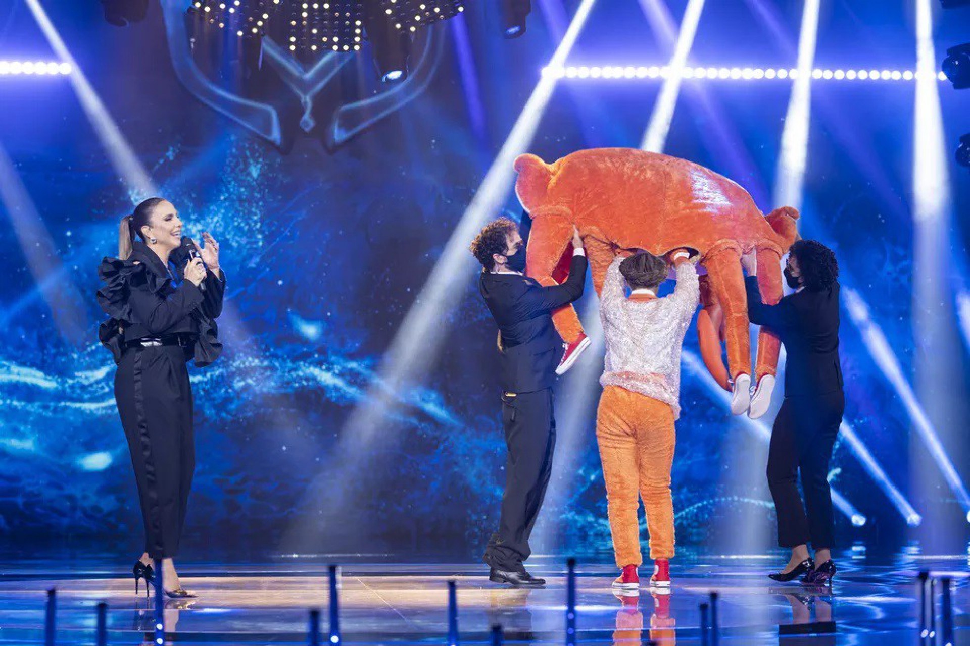 Aline Wirley sendo desmascarada no