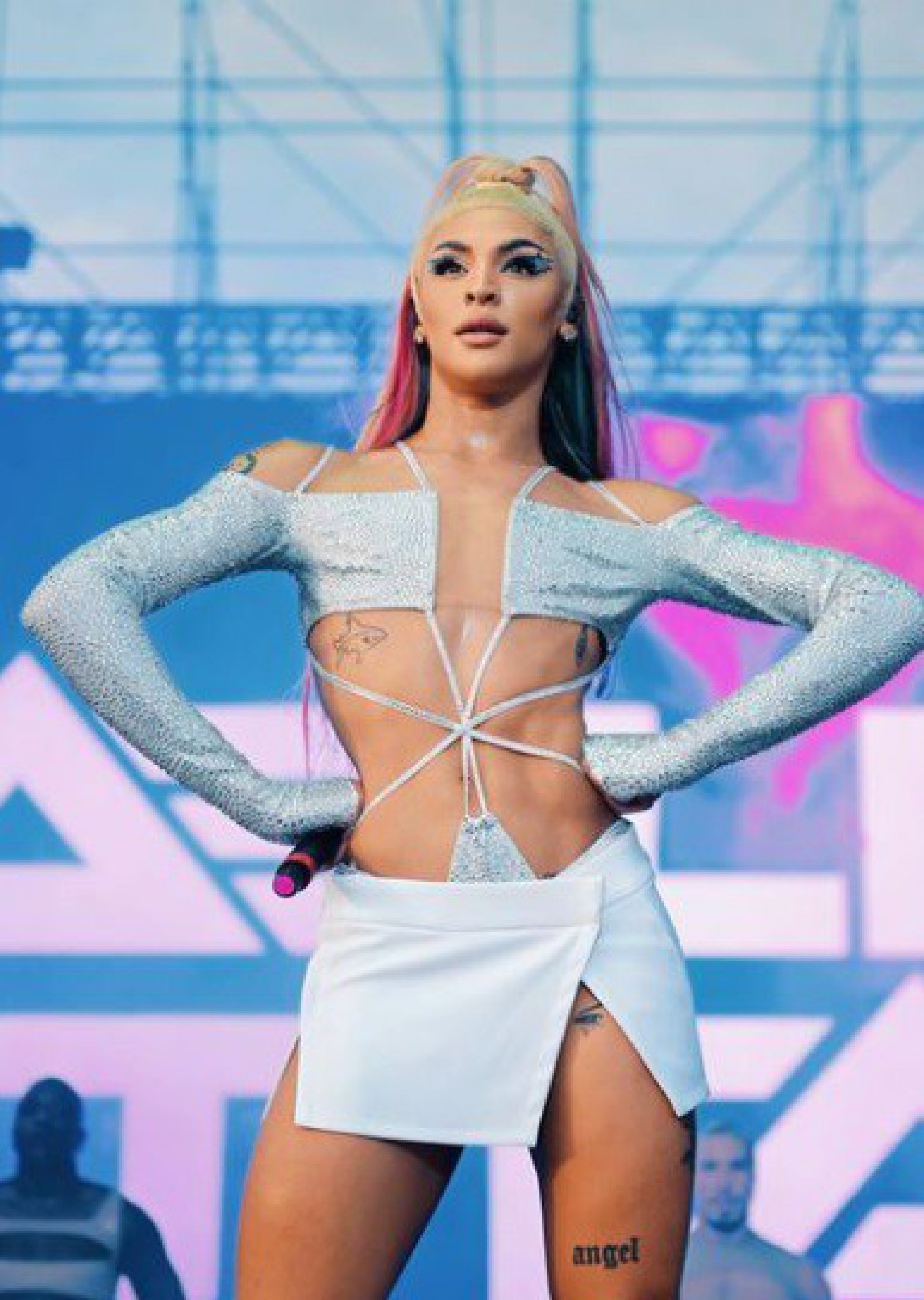 Pabllo Vittar protestou contra o atual presidente no Lollapalooza - Reprodução