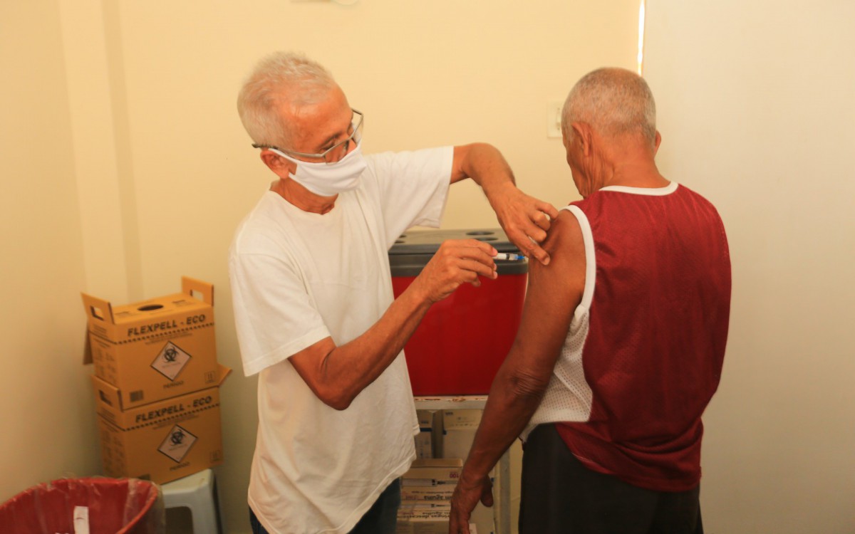 Alberto Monsores destacou que a vacina&ccedil;&atilde;o &eacute; uma forma de se prevenir contra a Covid-19