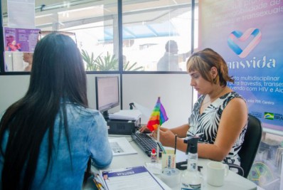 Mutirão garante retificação civil de 56 pessoas trans em Mesquita