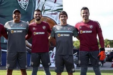 Bastidores do Fluminense: Marcos Felipe se revolta após ser barrado por Abel Braga para pegar o Flamengo na quarta-feira