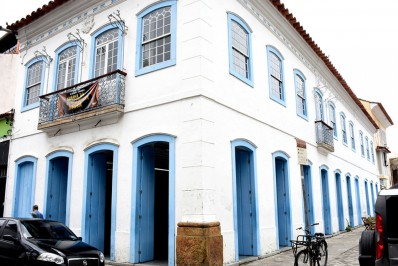 Angra oferece oficina de teatro gratuita para a terceira idade