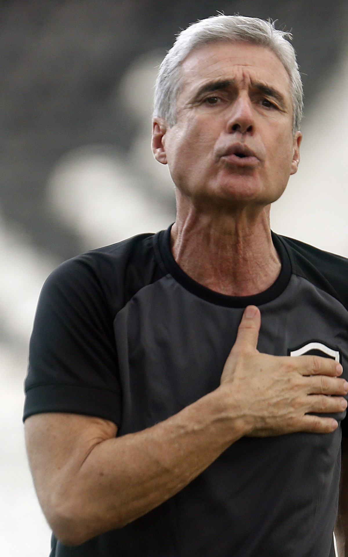  Luis Castro do Botafogo no Estadio Nilton Santos. 29 de Marco de 2022, Rio de Janeiro, RJ, Brasil. Foto: Vitor Silva/Botafogo. 
Imagem protegida pela Lei do Direito Autoral N&ordm; 9.610, DE 19 DE FEVEREIRO DE 1998. Sendo proibido qualquer uso comercial, remunerado e manipulacao/alteracao da obra.
