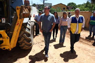 Prefeito de Vassouras anuncia asfaltamento da estrada de Ferreiros