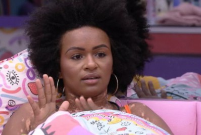 No 'BBB 22', Natália desabafa sobre últimas brigas: 'Um monstro'