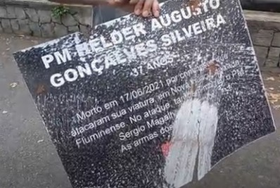 Mural do Rio de Paz em homenagem a PMs mortos volta a ser atacado
