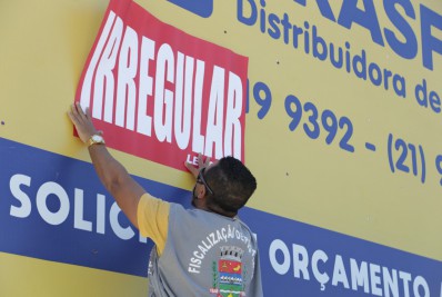 Posturas faz processo de aplicação de multas por publicidade irregular