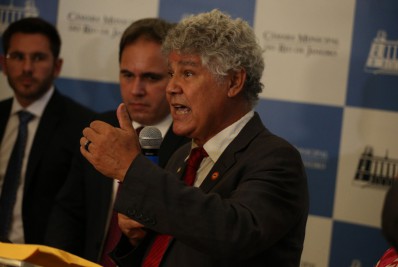 Chico Alencar é escolhido como relator da representação contra Gabriel Monteiro na Câmara do Rio