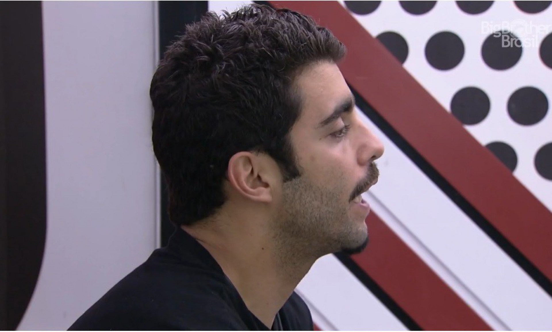 Pedro Scooby fala sobre a esposa, Cintia Dicker - reprodução da TV Globo