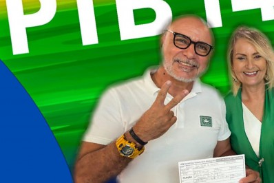 Fabrício Queiroz se filia ao PTB de Roberto Jefferson