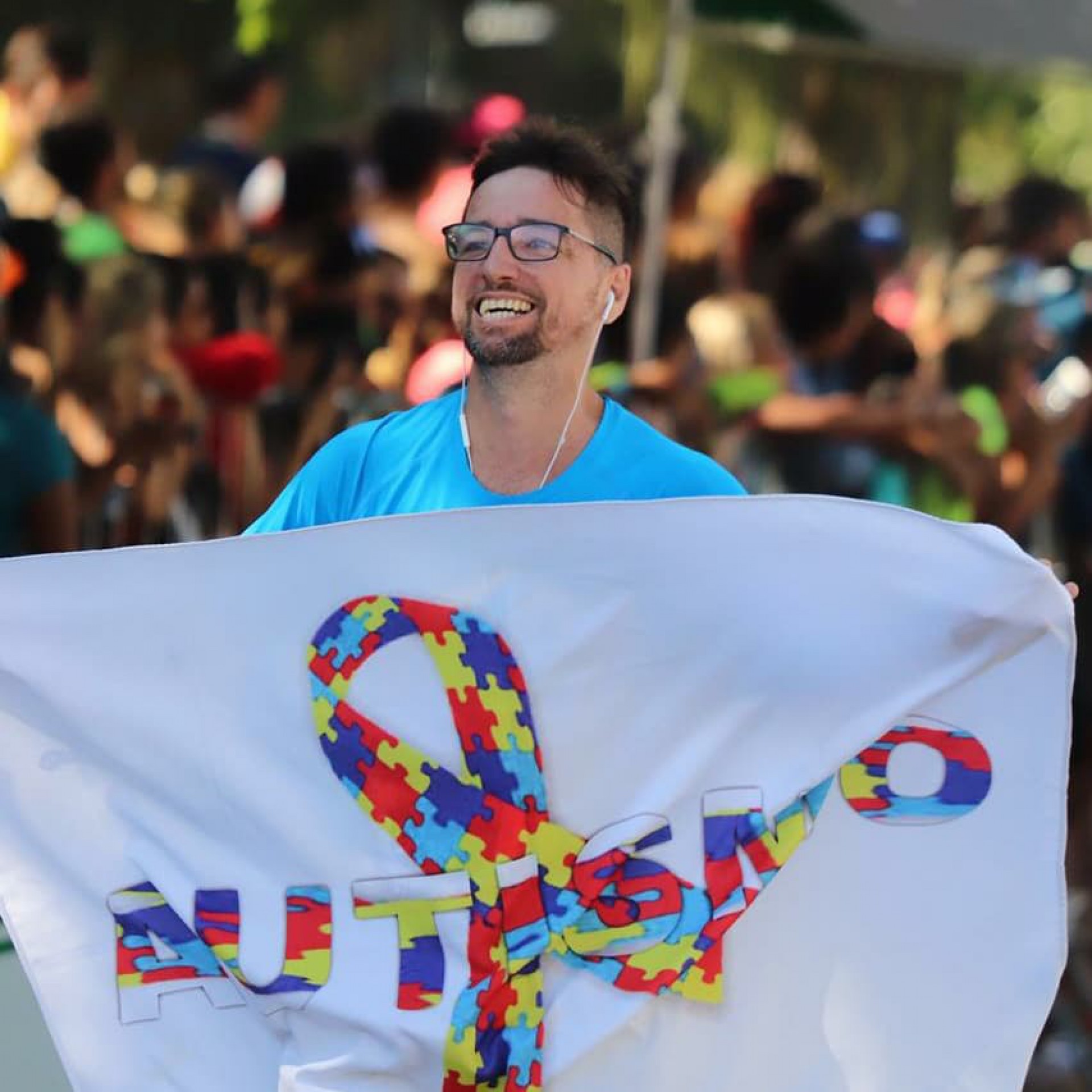 No final de 2016, a decis&atilde;o de fazer alguma coisa para combater o comportamento preconceituoso da sociedade pulsou forte no cora&ccedil;&atilde;o do atleta Narbal Fernandes - Divulga&ccedil;&atilde;o