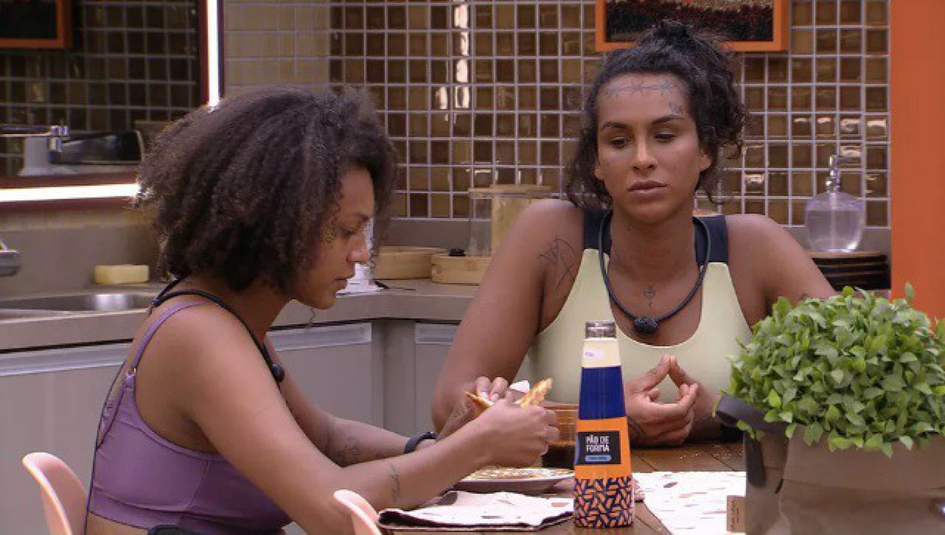 Jessilane e Linn da Quebrada no 'BBB 22' - Reprodução/Gshow