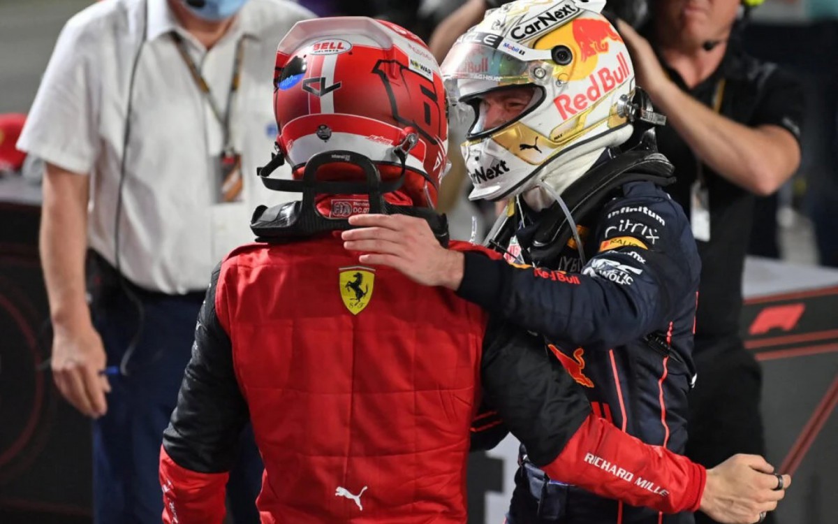 Charles Leclerc e Max Verstappen  - ANDREJ ISAKOVIC / AFP