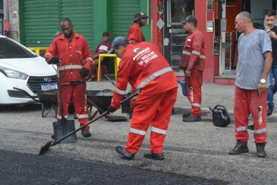 Asfalto Novo: mais três ruas recebem serviço de pavimentação em São João de Meriti