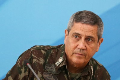 PF descobre que Braga Netto violou proibição de manter contato com Bolsonaro