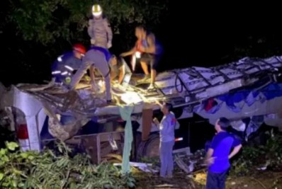 Acidente de ônibus deixa 10 mortos e outros 21 feridos 
