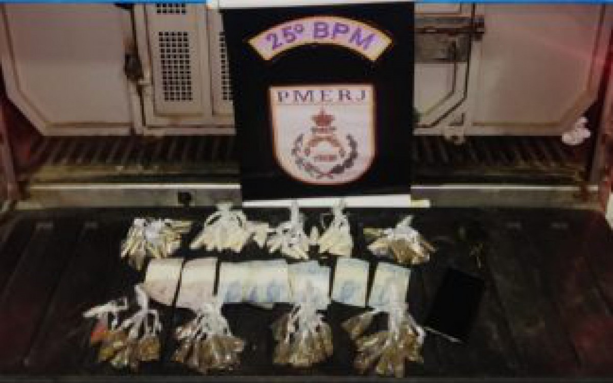 Dois homens s&atilde;o presos por tr&aacute;fico de drogas em Cabo Frio