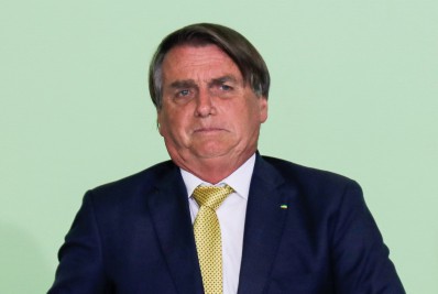 Sob pressão, Bolsonaro reconhece impasse sobre reajuste salarial de servidores federais