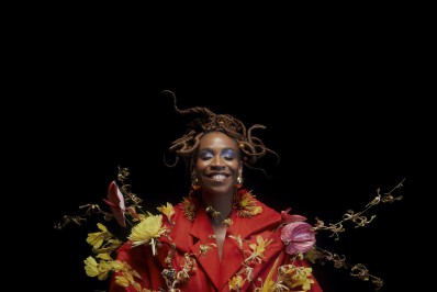 Karol Conká mostra suas diversas personalidades em novo trabalho: 'O mais intenso que já fiz'