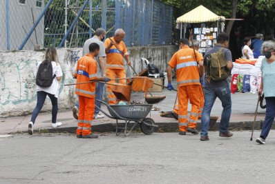 Greve dos garis será retomada a partir da meia-noite, diz sindicato