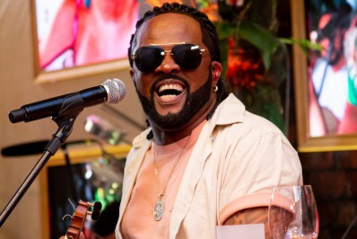 Xande de Pilares se emociona em novo trabalho: 'É a minha verdade, minha história'