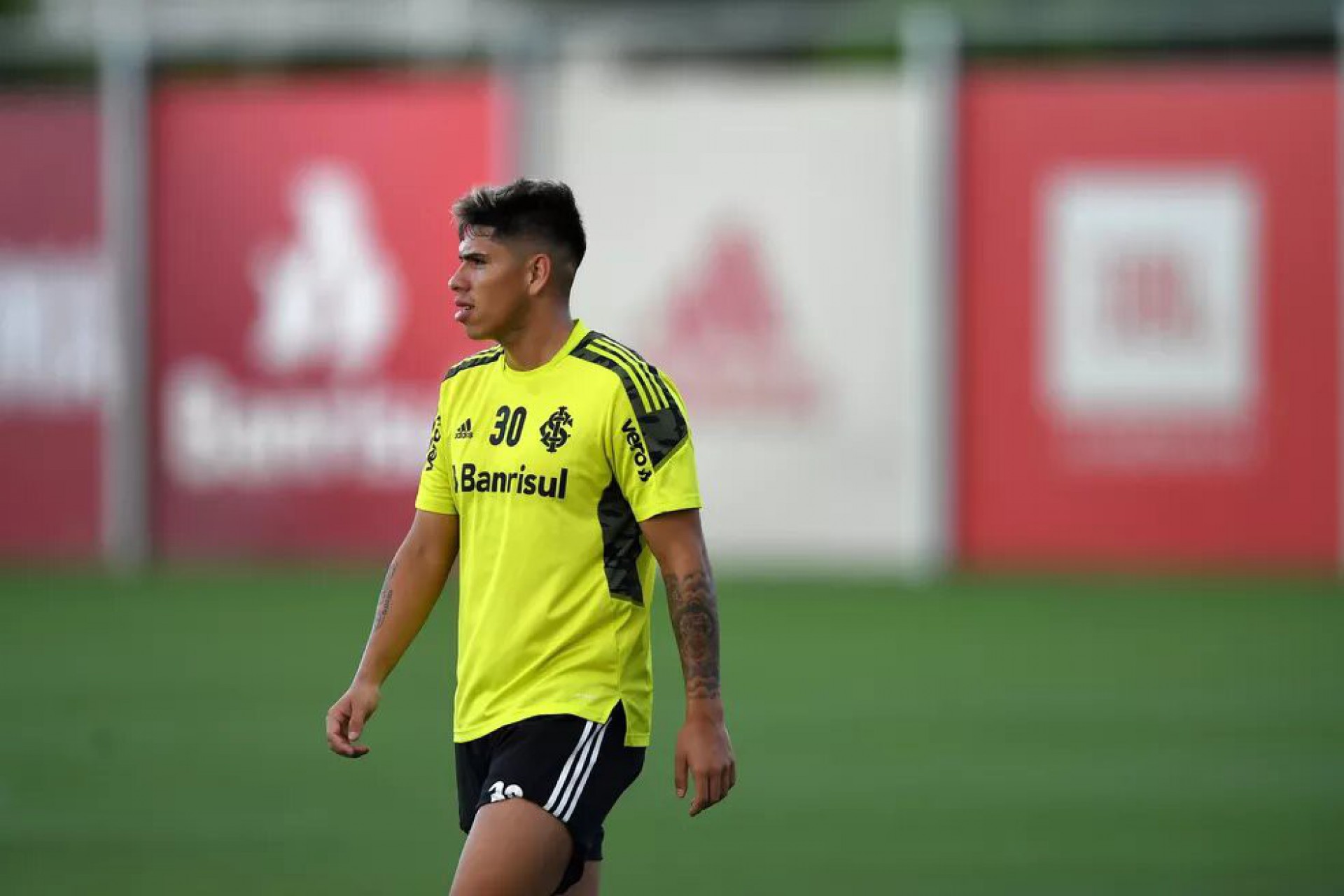 Carlos Palacios entra na mira do Vasco - Foto: Ricardo Duarte/Internacional