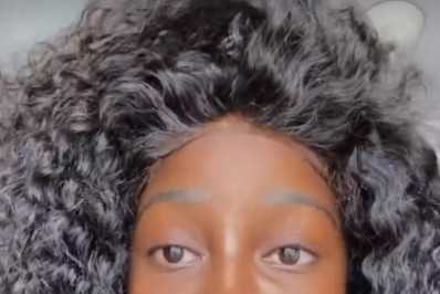 Casa da mãe de Camilla de Lucas inunda após temporal no Rio