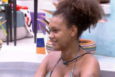 Jessilane reclama de Paulo André: 'Vai ficar enchendo o saco?