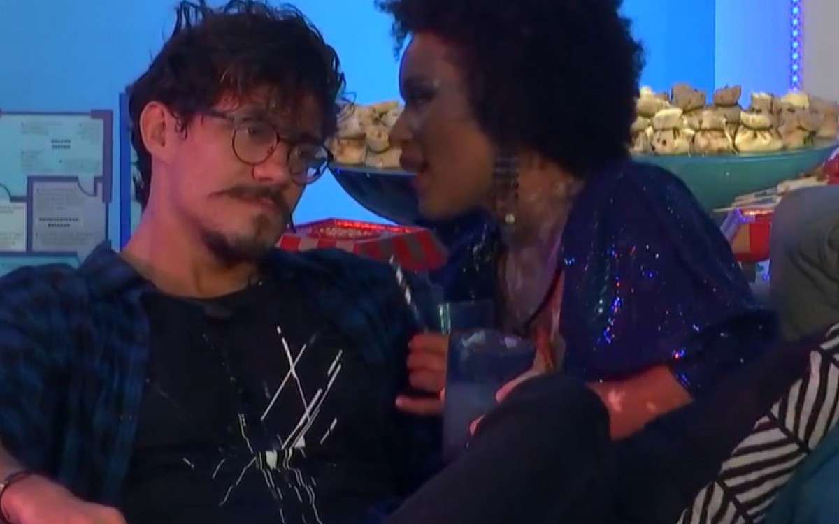 Natália e Eliezer na festa do BBB 22 - Reprodução da TV Globo