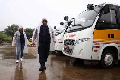 Prefeitura de Vassouras vistoria veículos de transporte escolar