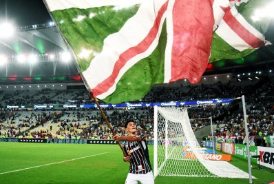 Herói do título, Cano repete sucesso de outros atacantes no Fluminense