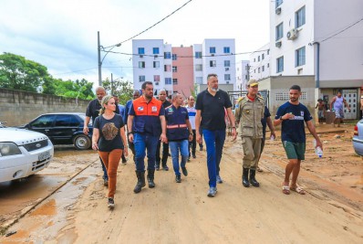 Governador visita Belford Roxo e promete ajuda para recuperar o município atingido pelas chuvas