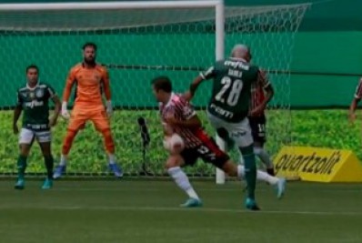 Perfil oficial do Palmeiras debocha de pênalti não marcado na final do Paulistão: 'Sem surpresas'