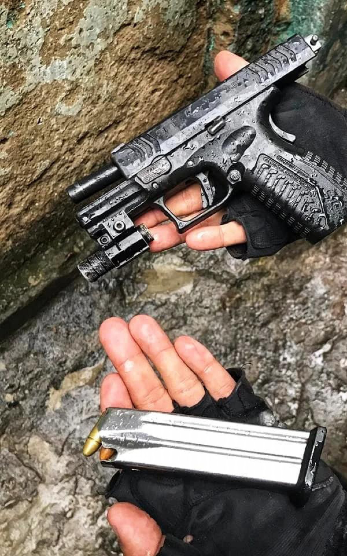 PMs do 21&ordm; tamb&eacute;m encontraram um carregador e muni&ccedil;&otilde;es