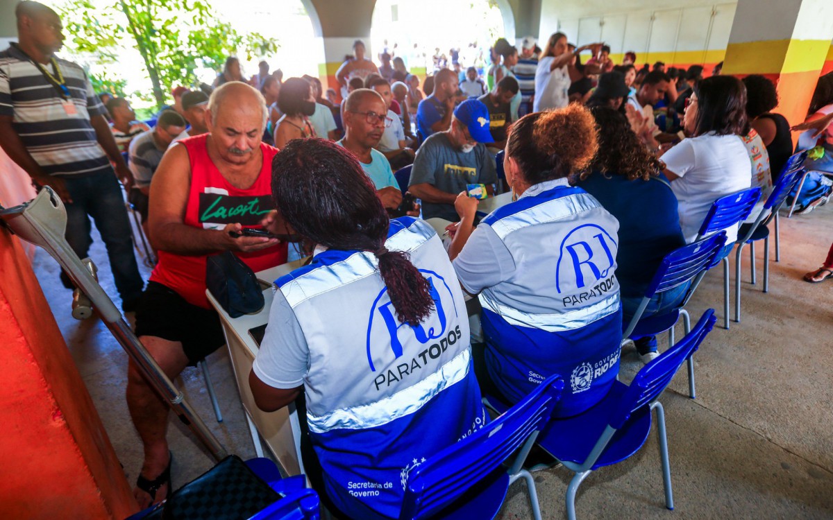 A a&ccedil;&atilde;o social ofereceu diversos servi&ccedil;os como emiss&atilde;o de carteira de identidade e carteira de trabalho digital