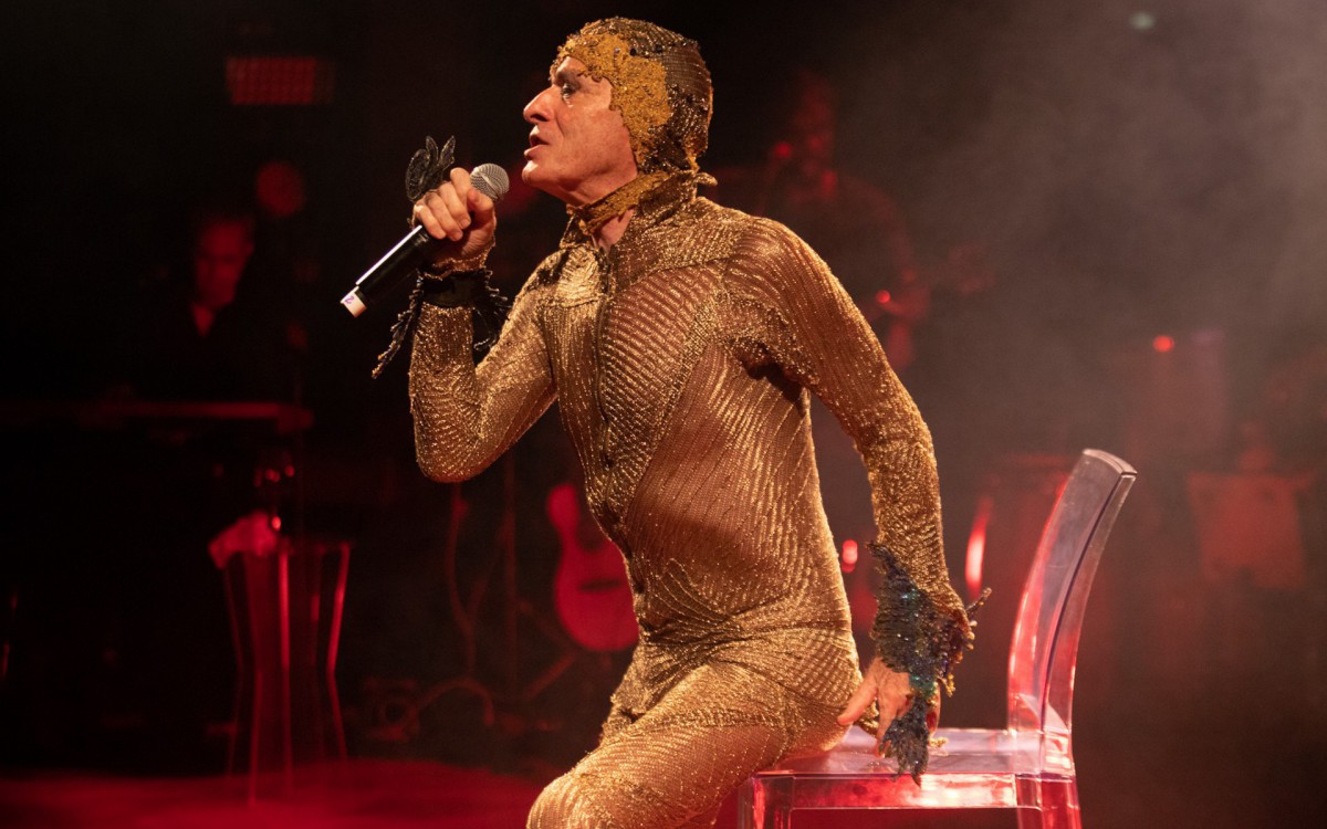 O cantor Ney Matogrosso em sua apresenta&ccedil;&atilde;o no palco do Tim Music Noites Cariocas - Beatriz Damy / Ag. News 