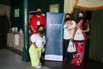 Pequenos empreendedores são capacitados para que possam gerar opção de renda viável