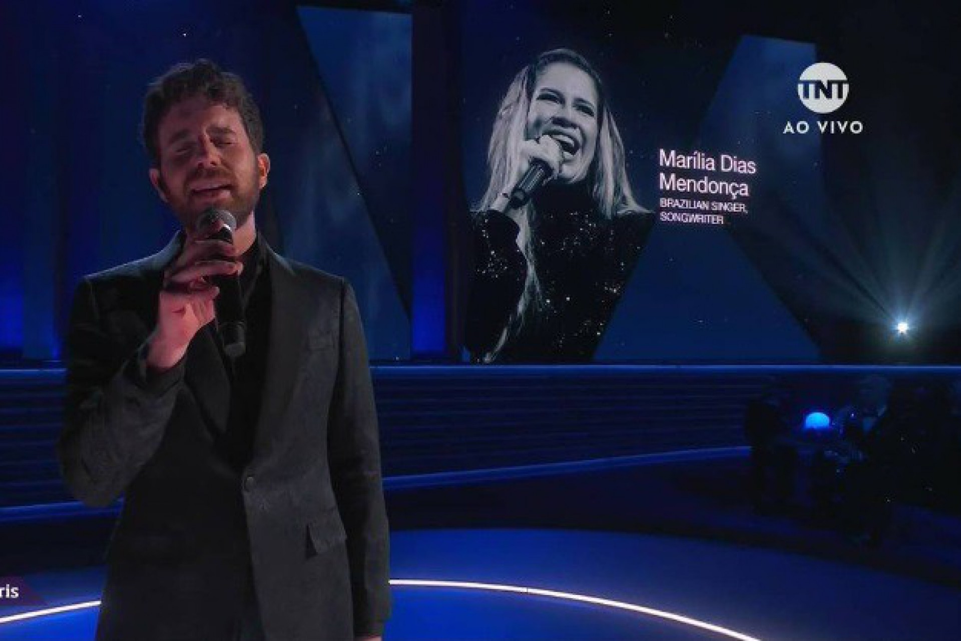 Marília Mendonça é homenageada no Grammy 2022 - Reprodução / TNT