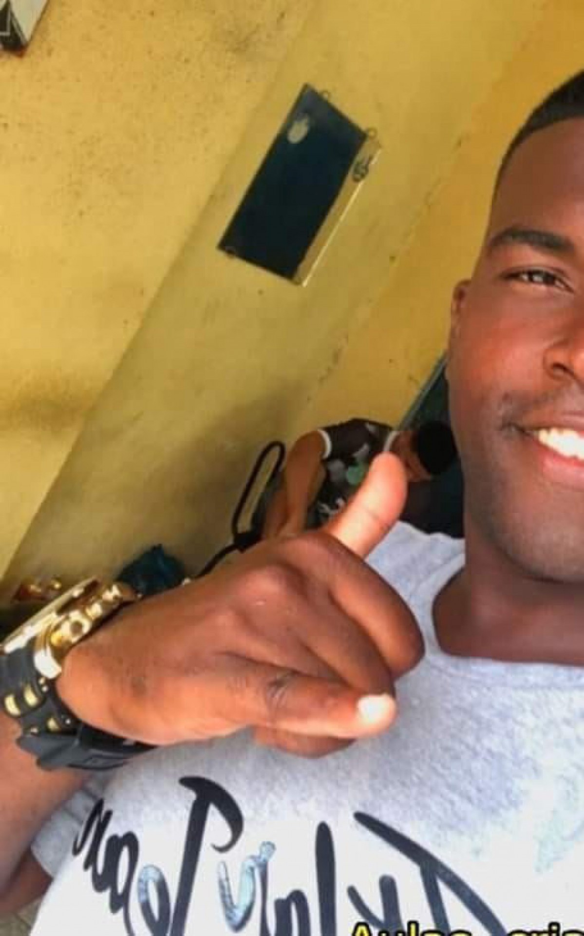 Diego Silva, de 30 anos, foi baleado e morto na Comunidade da Caixa D'&aacute;gua, na manh&atilde; desta ter&ccedil;a-feira (5)