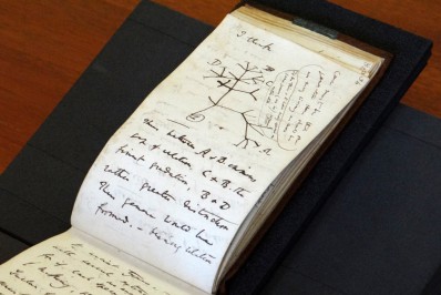 Cadernos de Darwin reaparecem em Cambridge após sumiço de 20 anos