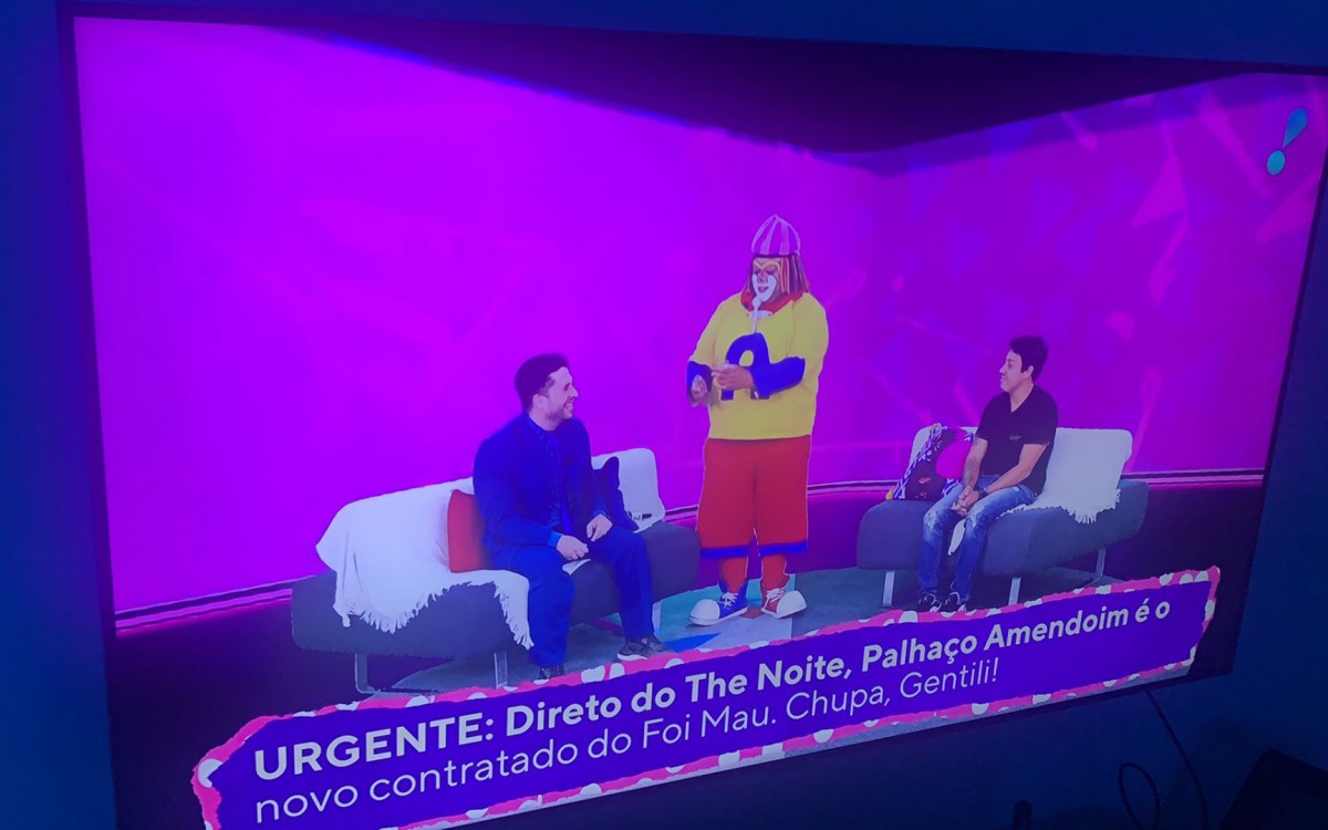 Palhaço ex-integrante do 'The Noite' gerou polêmica entre Danilo Gentili e Maurício Meirelles na web - Reprodução/Twitter