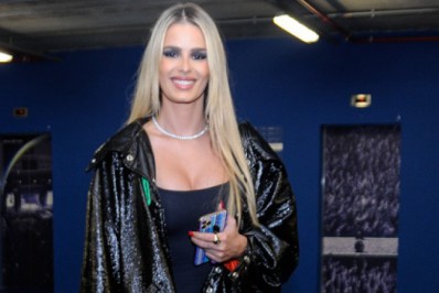 Yasmin Brunet e mais famosos curtem show do Maroon 5