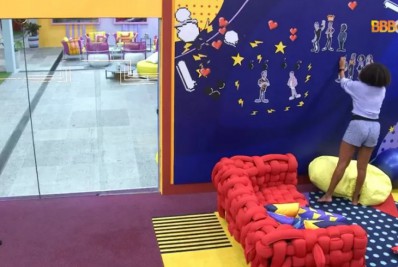 Após deslize da produção, Jessilane conclui que paredão é falso