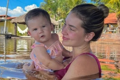 Virginia Fonseca completa 23 anos e ganha homenagem da sogra