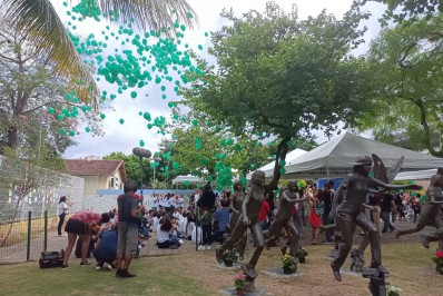 Ato em escola municipal homenageia vítimas do Massacre de Realengo