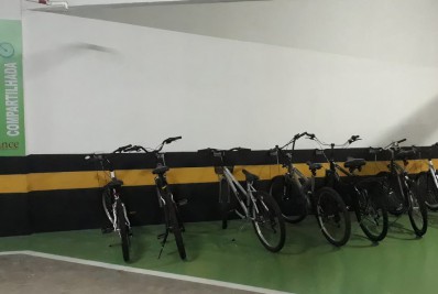 Compartilhamento de bicicletas em condomínio na Barra